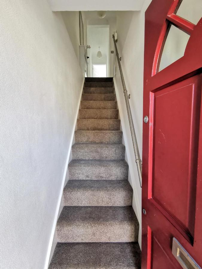 2 Bed Apt W/ Private Parking Close To Town Centre Huntingdon Exteriör bild
